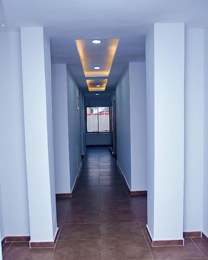 Hotel Capitol Ikeja Ngoại thất bức ảnh