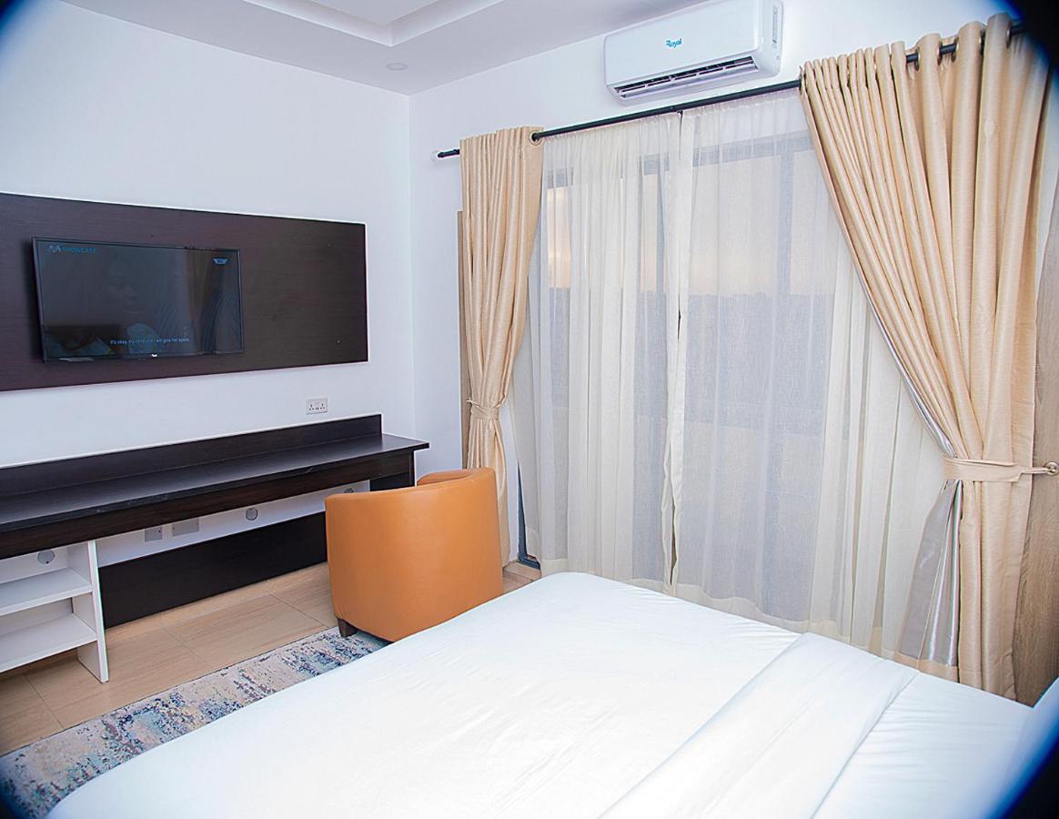 Hotel Capitol Ikeja Ngoại thất bức ảnh