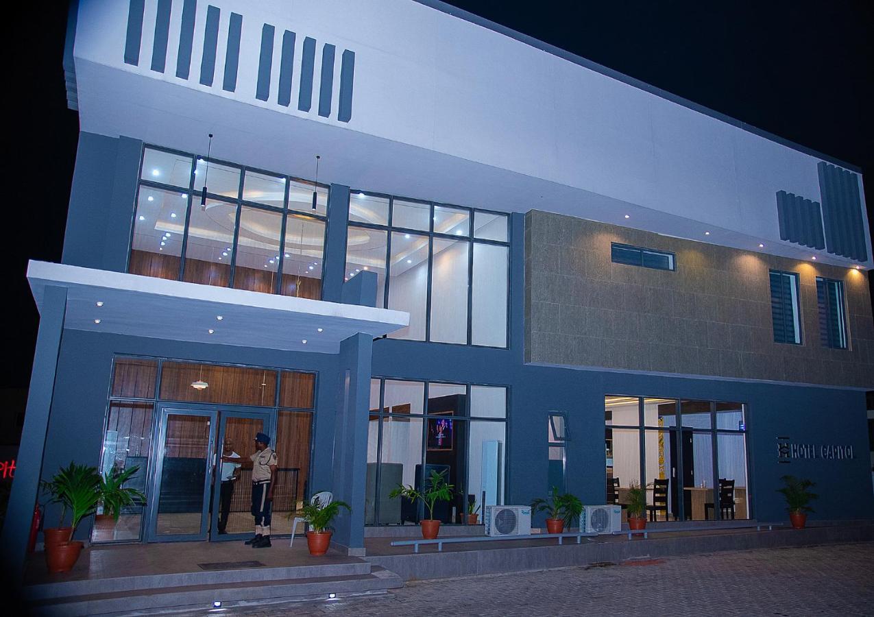 Hotel Capitol Ikeja Ngoại thất bức ảnh